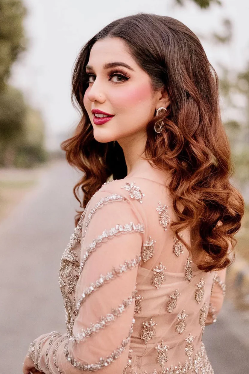 PALATIAL - Sania Hasan