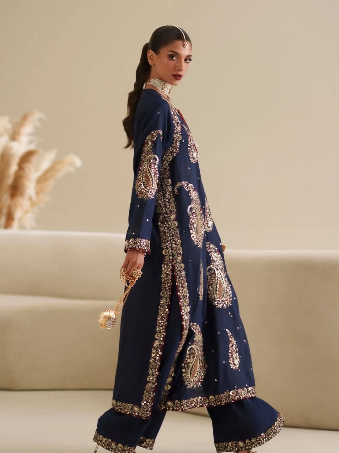 Embroidered Suit / 2 Piece Stitched Suit